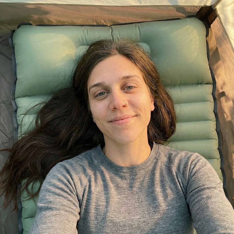 3. The built-in pillow changes everything